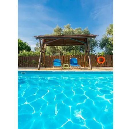 Villa Charoula Exi